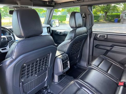 Used 2025 Ford Bronco Badlands AWD/4WD image 28