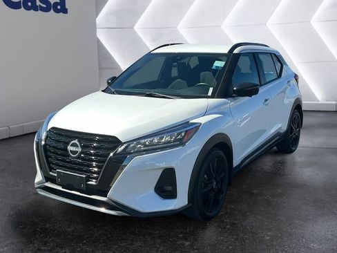 Used 2024 Nissan Kicks SR image 7