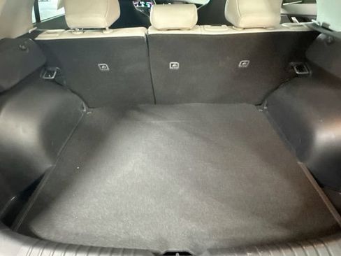 Used 2025 Kia Niro EX FWD image 26