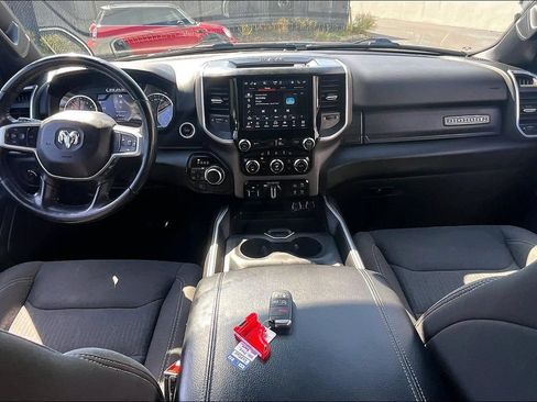Used 2022 RAM 1500 Big Horn AWD/4WD image 8