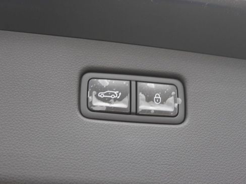 New 2026 Genesis GV60 RWD image 11