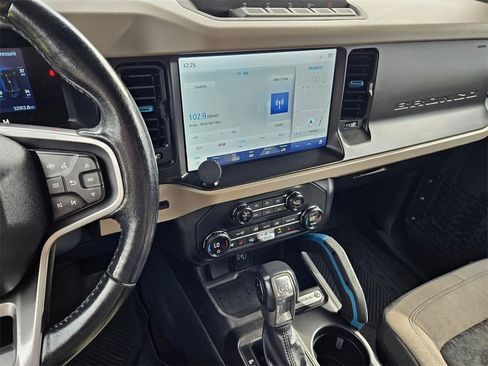 Used 2021 Ford Bronco Wildtrak image 22