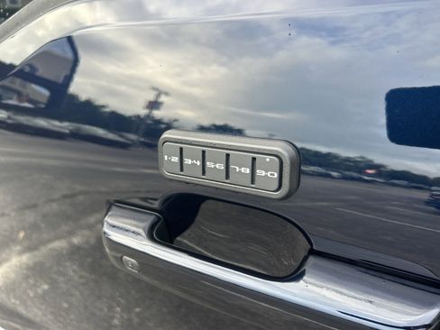 New 2025 Ford F250 Lariat w/ Lariat Ultimate Package image 17