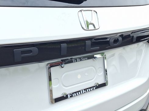 Certified 2023 Honda Pilot EX-L image 32