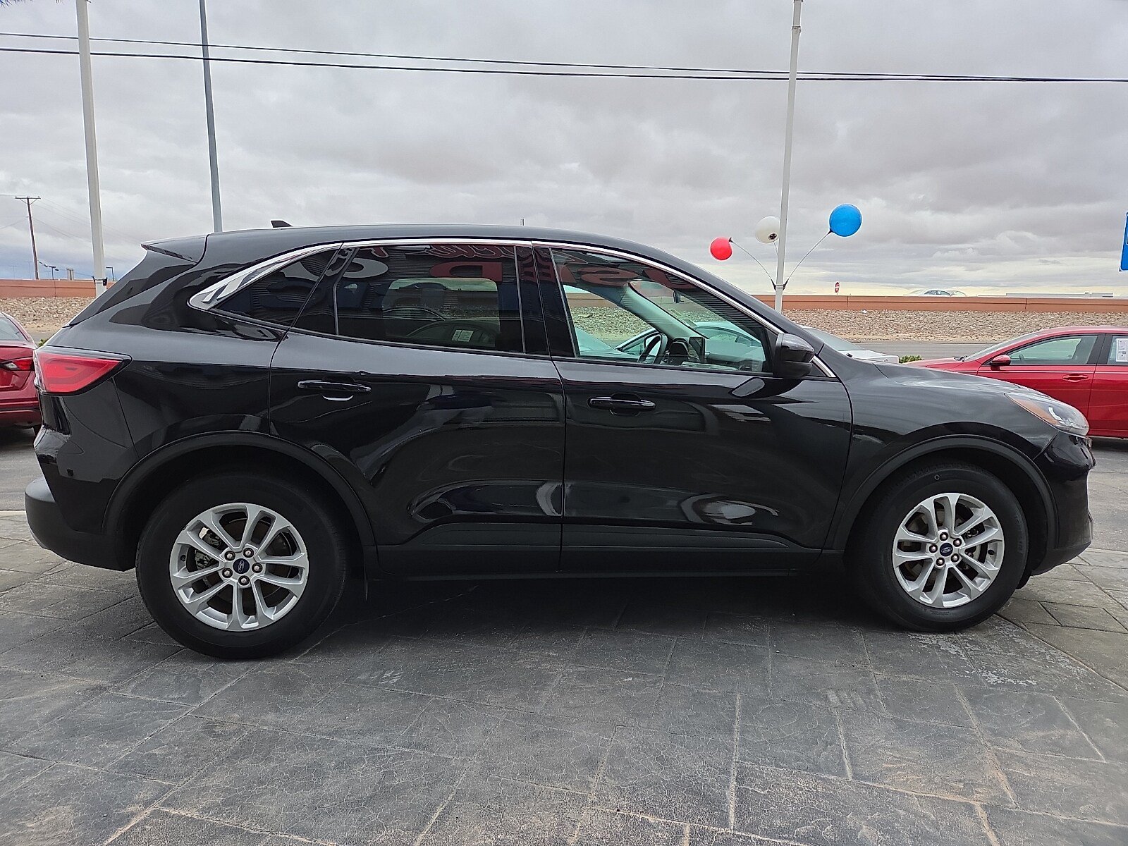 Used 2021 Ford Escape SE FWD image 6