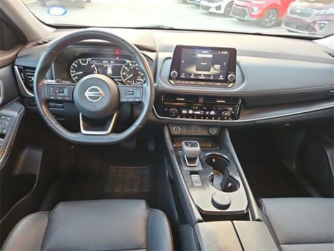 Used 2021 Nissan Rogue SL image 9