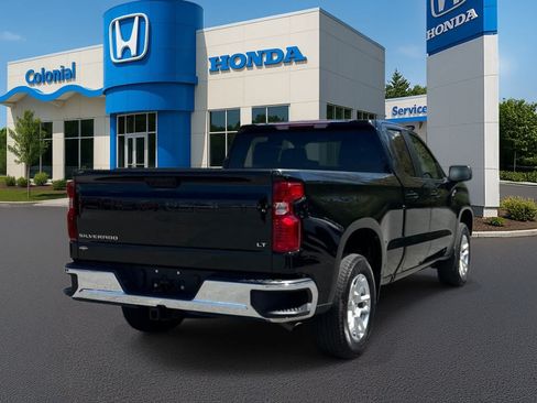 Used 2025 Chevrolet Silverado 1500 LT AWD/4WD image 6