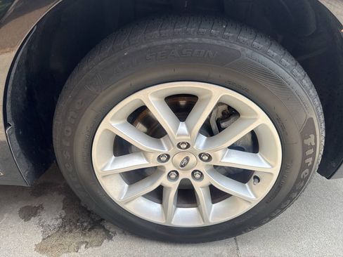 Used 2018 Ford Flex SE FWD image 26