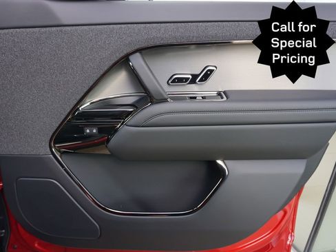 New 2025 Land Rover Range Rover Sport Dynamic SE image 21