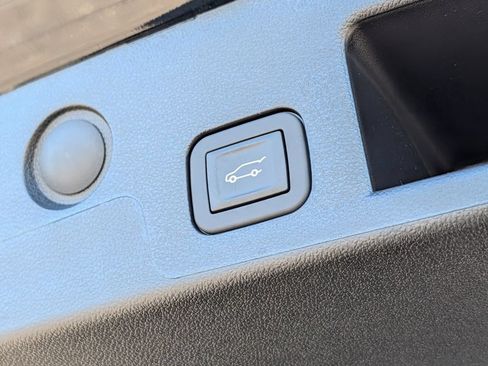New 2026 GMC Terrain AT4 w/ Technology Package II AWD/4WD image 34