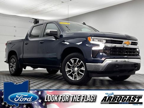Used 2023 Chevrolet Silverado 1500 LT AWD/4WD image 1