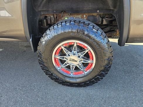 Used 2015 GMC Sierra 3500 SLT w/ Duramax Plus Package AWD/4WD image 11
