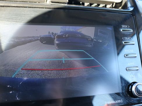 Used 2022 Toyota Prius LE image 14