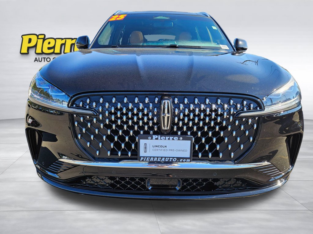 Certified 2025 Lincoln Aviator Black Label AWD/4WD image 8