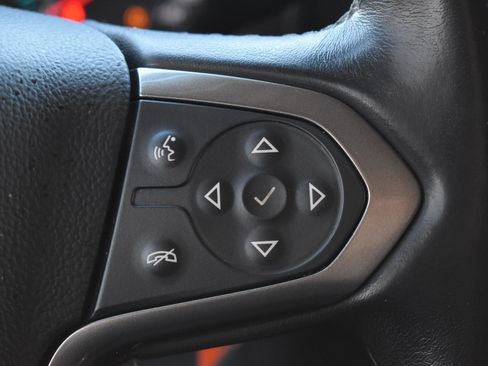 Used 2018 Chevrolet Silverado 1500 LT w/ All Star Edition image 8