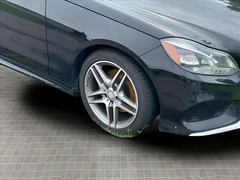 Used 2016 Mercedes-Benz E 350 4MATIC Sedan image 11