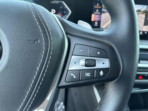 Used 2024 BMW X5 xDrive40i w/ Parking Assistance Package image 21