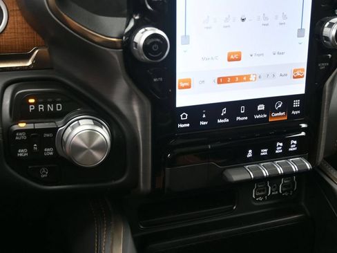 Used 2022 RAM 1500 Limited AWD/4WD image 19
