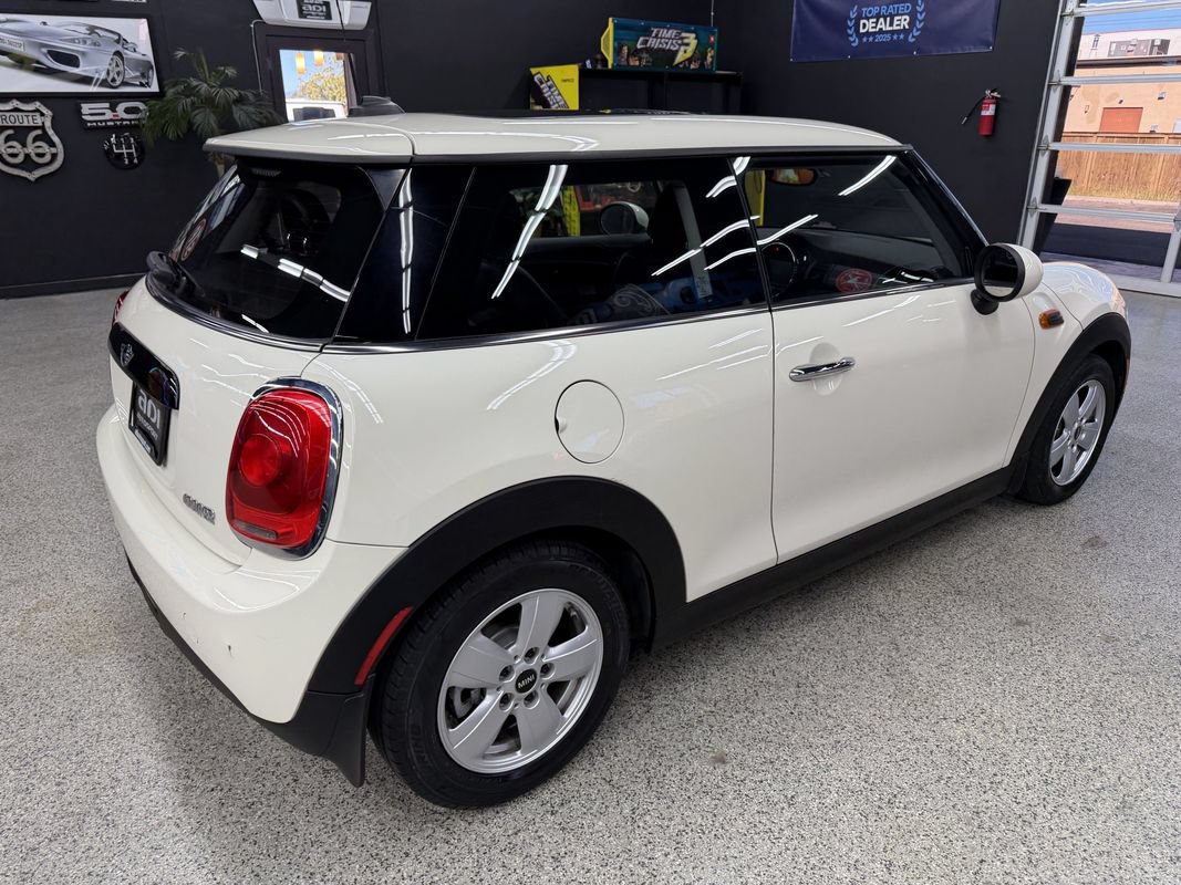 Used 2017 MINI Cooper 2-Door Hardtop FWD image 5