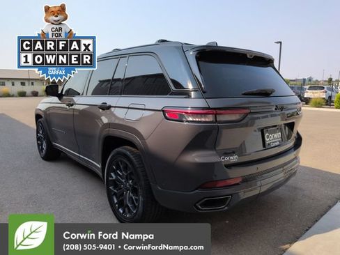 Used 2025 Jeep Grand Cherokee Summit AWD/4WD image 5