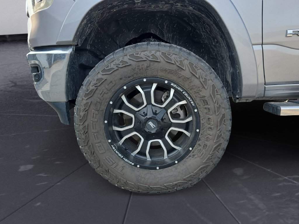 Used 2022 RAM 1500 Laramie AWD/4WD image 14