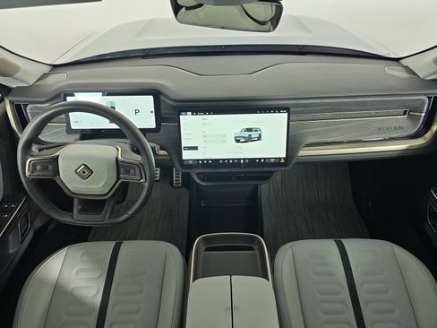 Used 2024 Rivian R1S Adventure AWD/4WD image 27