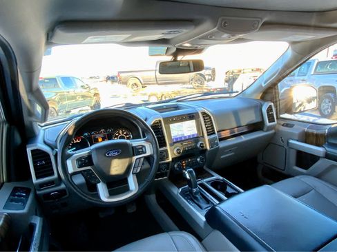 Used 2019 Ford F150 Lariat w/ Equipment Group 502A Luxury image 31