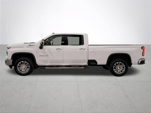 Used 2024 Chevrolet Silverado 3500 LTZ w/ LTZ Plus Package AWD/4WD image 14
