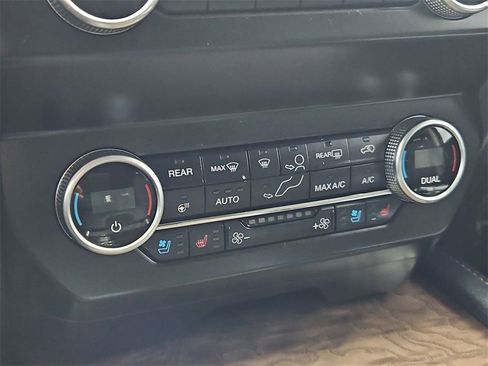 Used 2021 Ford Expedition Max Platinum image 21