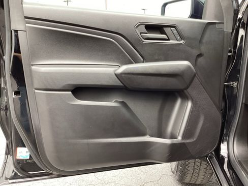 Used 2023 Chevrolet Colorado Trail Boss w/ Technology Package image 26