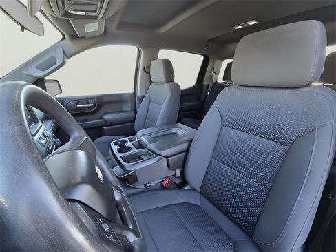 Used 2021 Chevrolet Silverado 1500 Custom image 3
