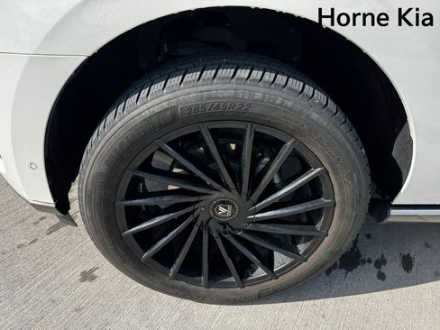 Used 2022 Ford Expedition King Ranch image 8