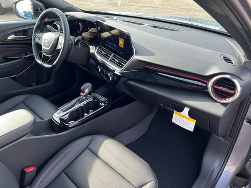 New 2026 Chevrolet Trax RS FWD image 7