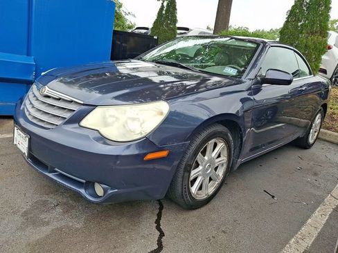 Used 2008 Chrysler Sebring Touring w/ Special Touring Group FWD image 3