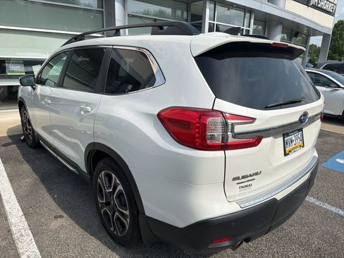 Used 2023 Subaru Ascent Limited AWD/4WD image 4