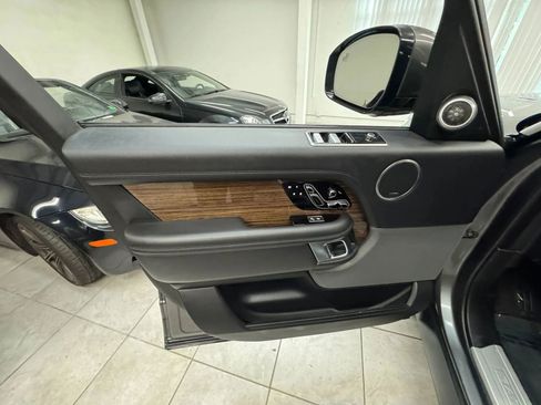 Used 2019 Land Rover Range Rover HSE AWD/4WD image 13
