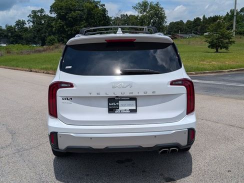 Used 2024 Kia Telluride S w/ S Sunroof Package FWD image 9