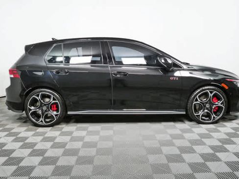 Certified 2025 Volkswagen GTI Autobahn FWD image 26