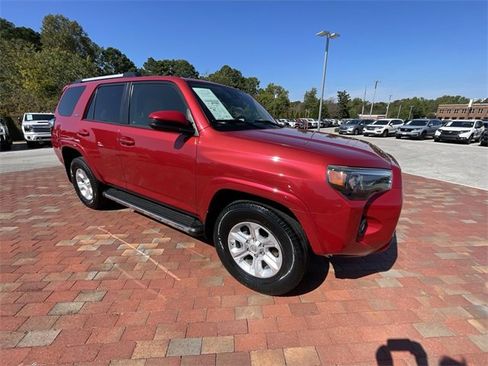 Used 2020 Toyota 4Runner SR5 image 32