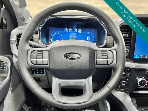 Used 2025 Ford F150 Lariat AWD/4WD image 4