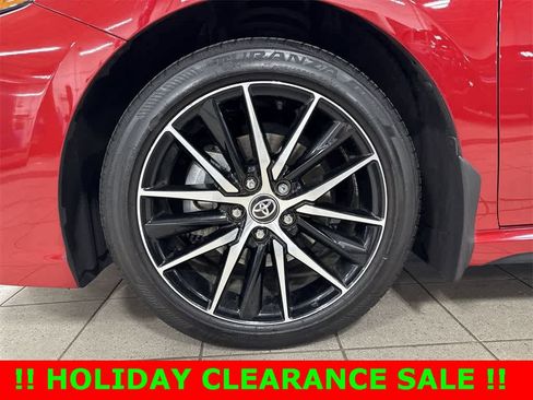 Used 2024 Toyota Camry SE image 10