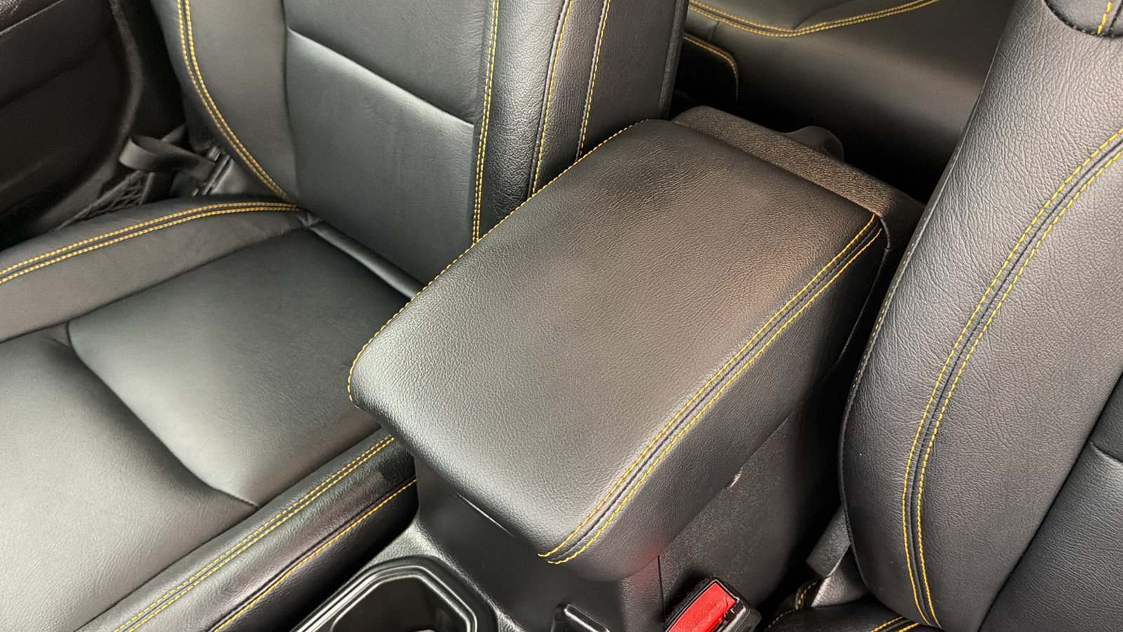 Used 2024 Jeep Wrangler Unlimited AWD/4WD image 25
