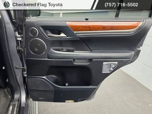 Used 2018 Lexus LX 570 4WD w/ Luxury Package image 51