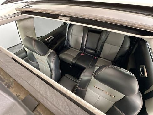 Used 2020 Nissan Pathfinder SL image 23