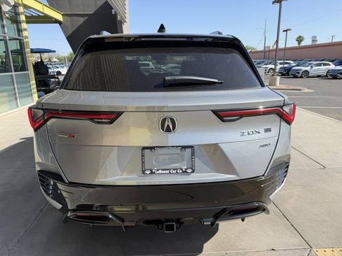 Used 2024 Acura ZDX Type S AWD/4WD image 13
