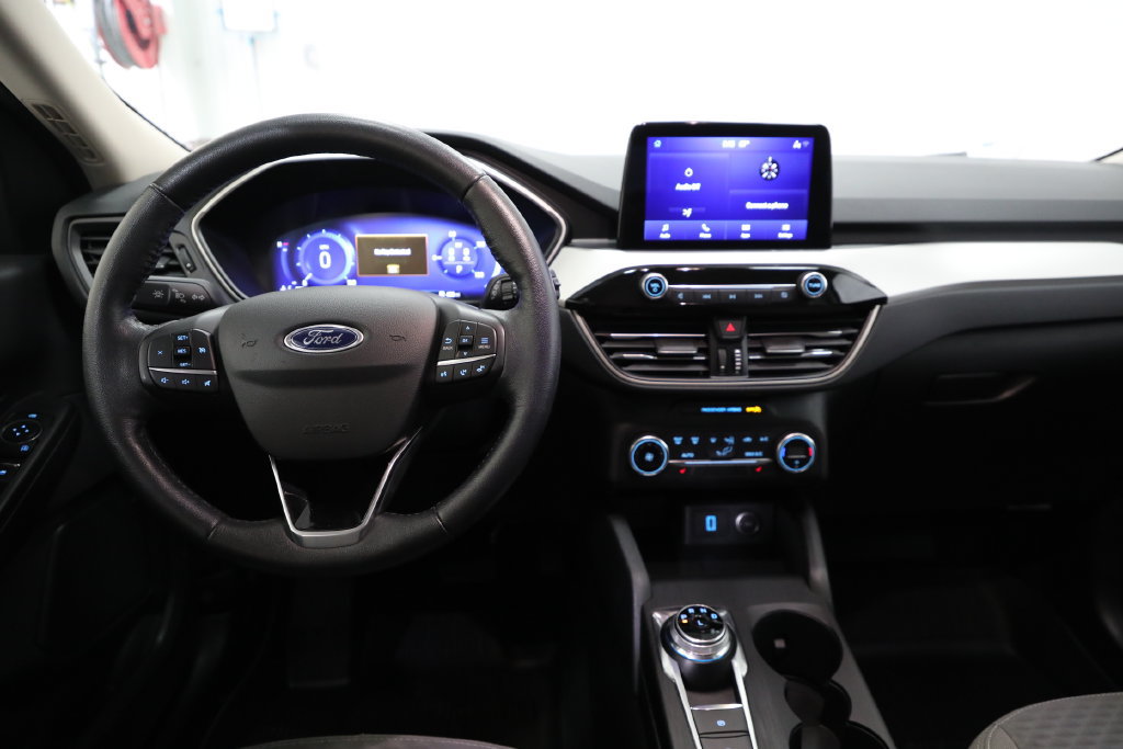 Used 2020 Ford Escape SE Sport AWD/4WD image 2