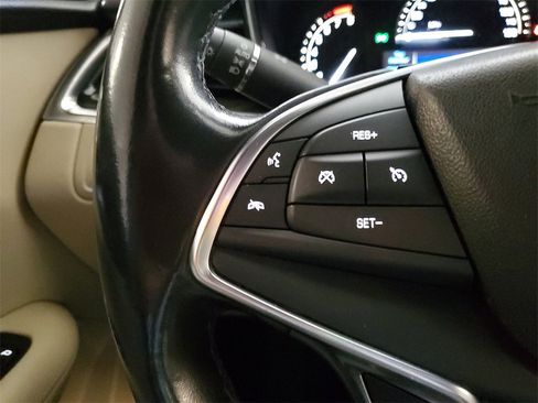 Used 2018 Cadillac XT5 FWD image 20