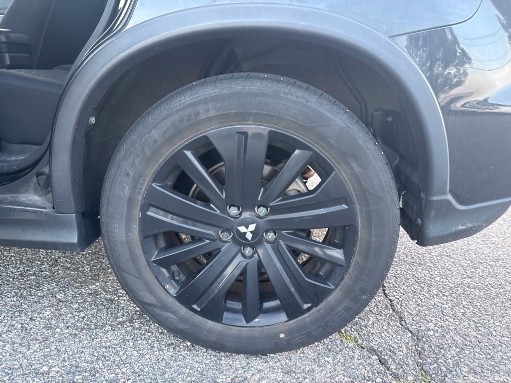 Used 2023 Mitsubishi Outlander Sport ES AWD/4WD image 14