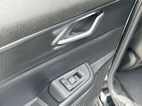 Used 2024 Jeep Grand Cherokee Altitude AWD/4WD image 17