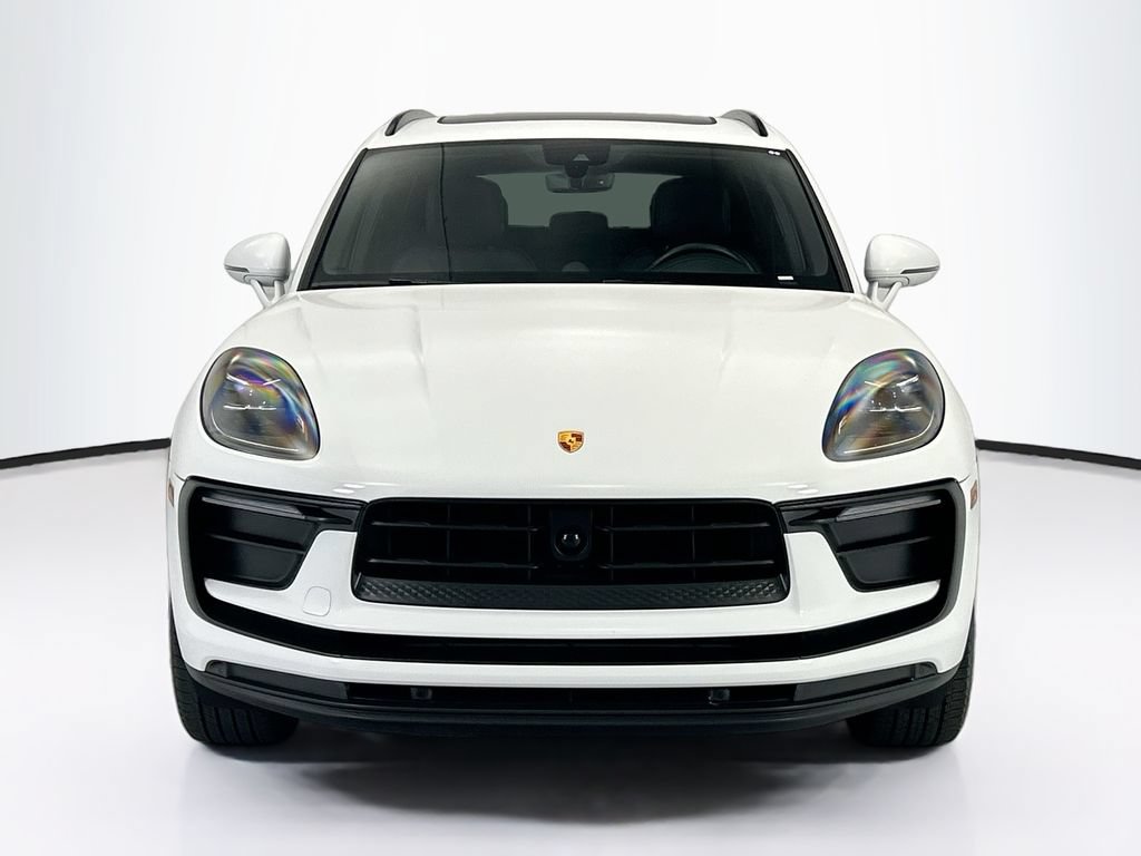 Certified 2023 Porsche Macan AWD/4WD image 10